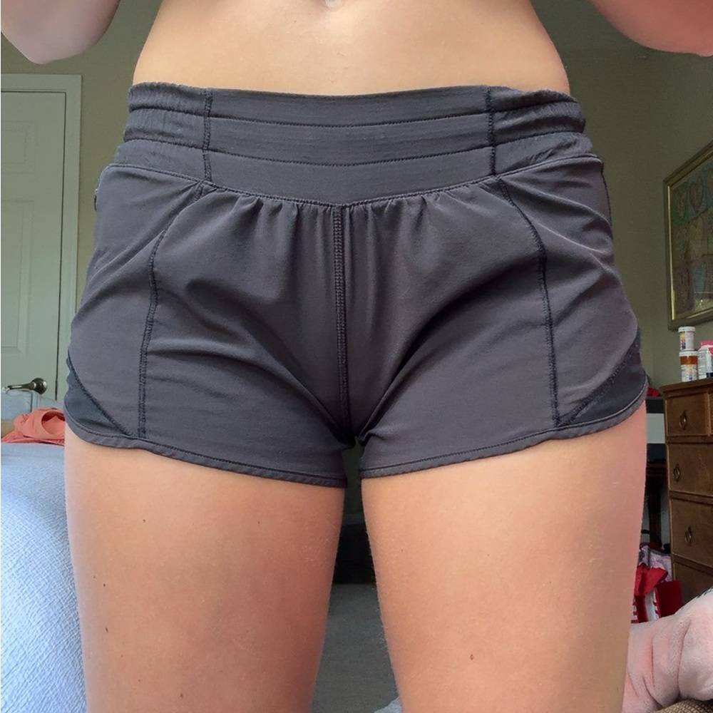 Hotty hot low rise 2.5 black lululemon shorts
